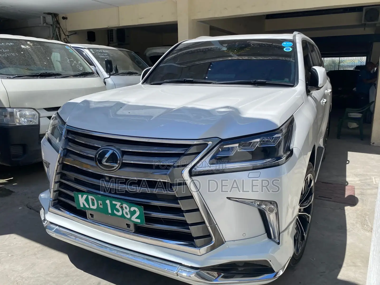 Lexus LX 2019 White