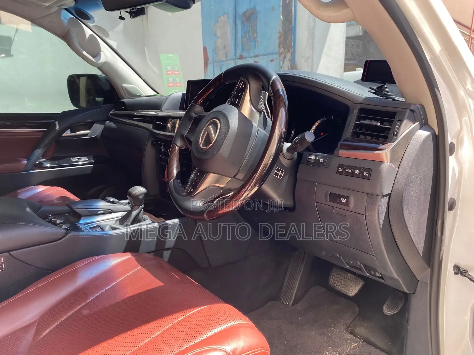 Lexus LX 2019 White