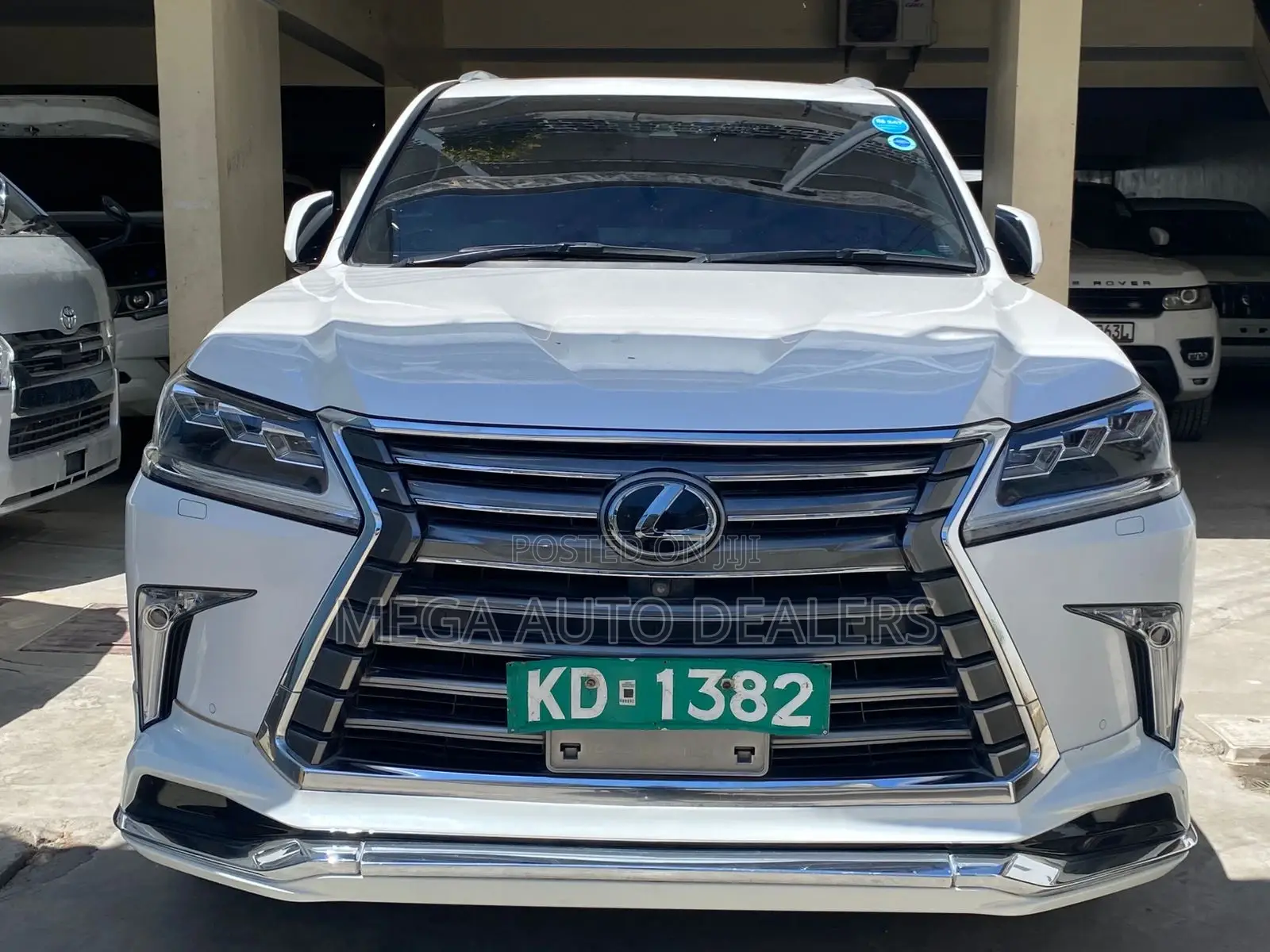Lexus LX 2019 White