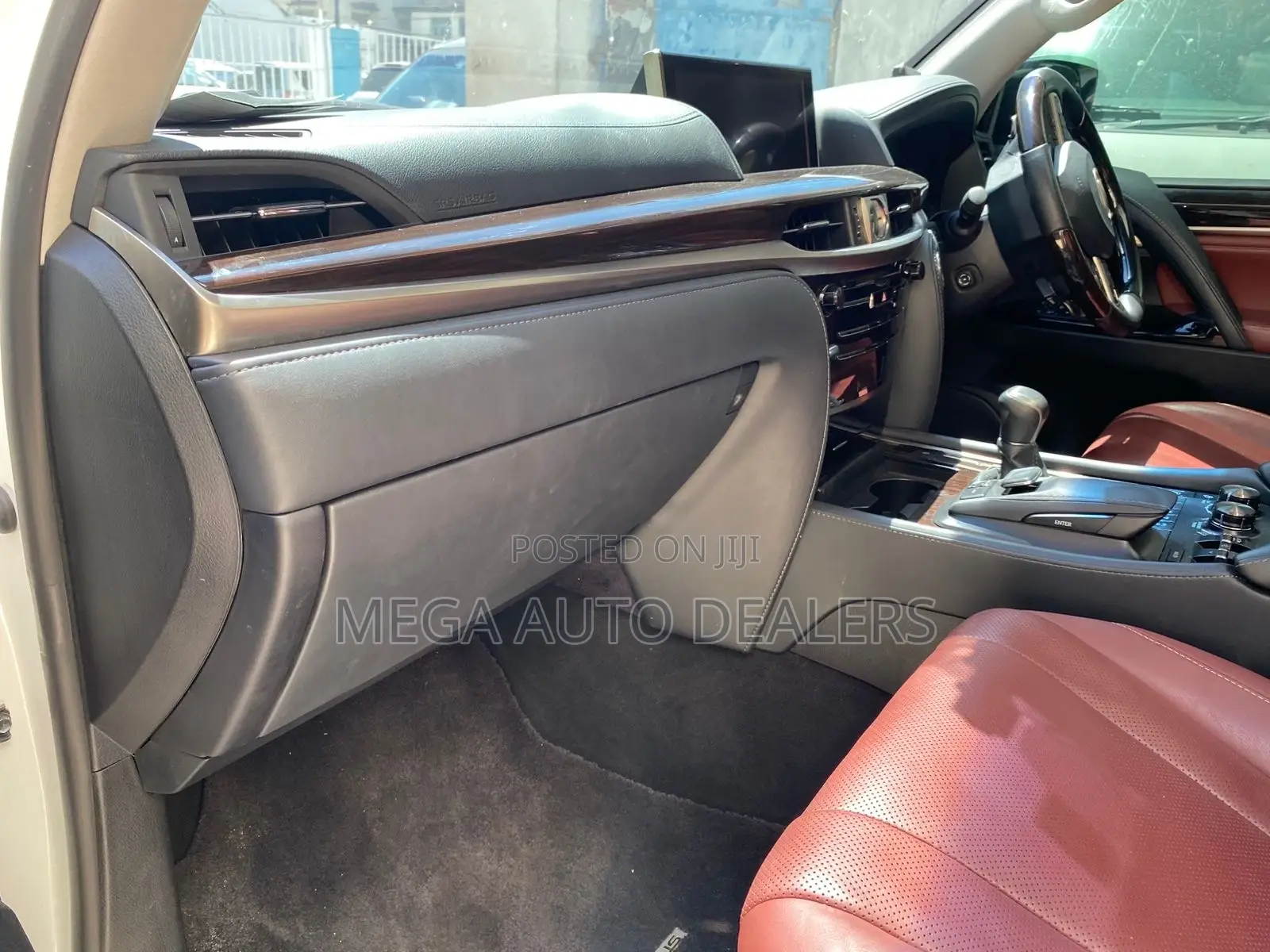 Lexus LX 2019 White