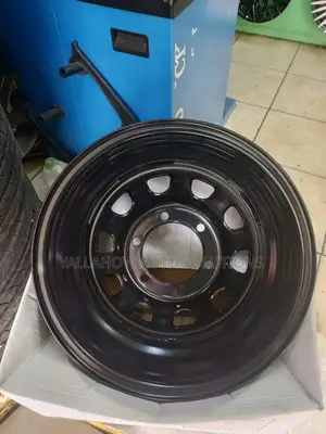 16 Inch Land Cruiser Rims – Strong, Durable Tour-Ready Wheels