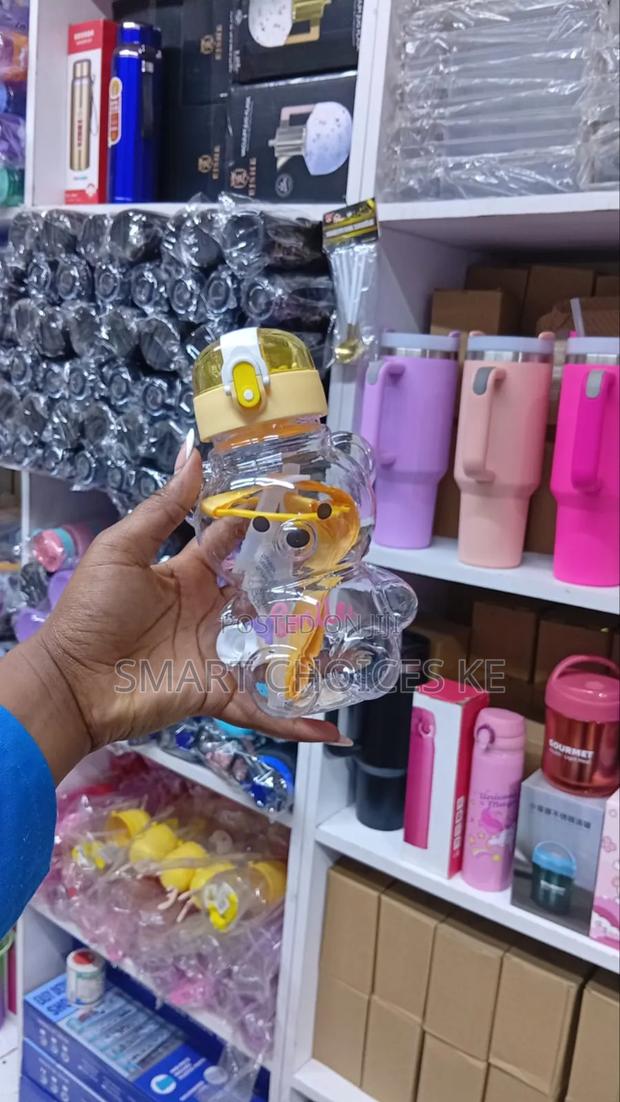 Smile Bear Bottle*
Capacity 800ml - thumbnail 2