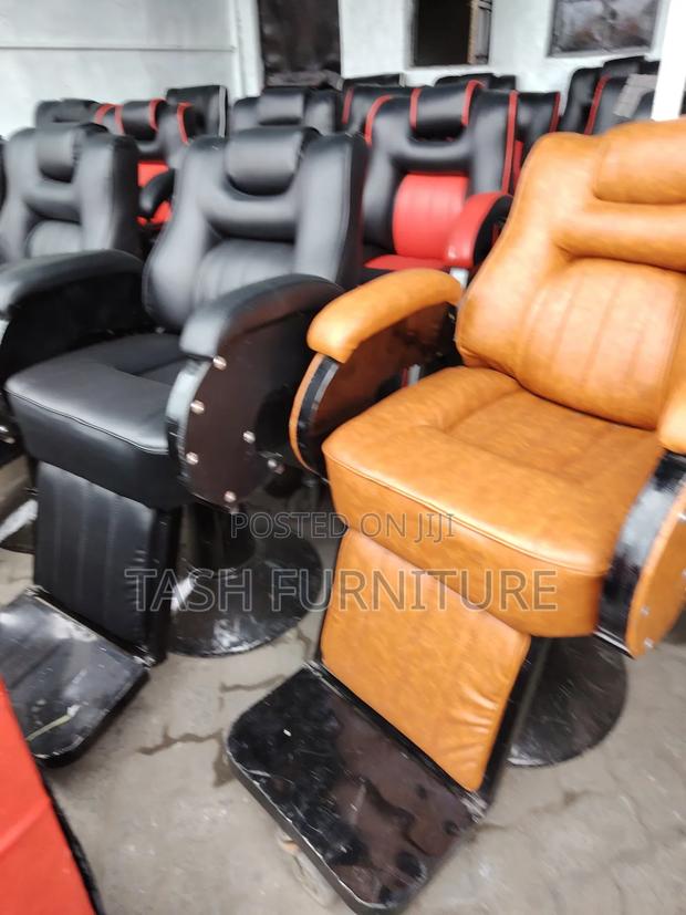 Adjusting Barber Chairs - thumbnail 2