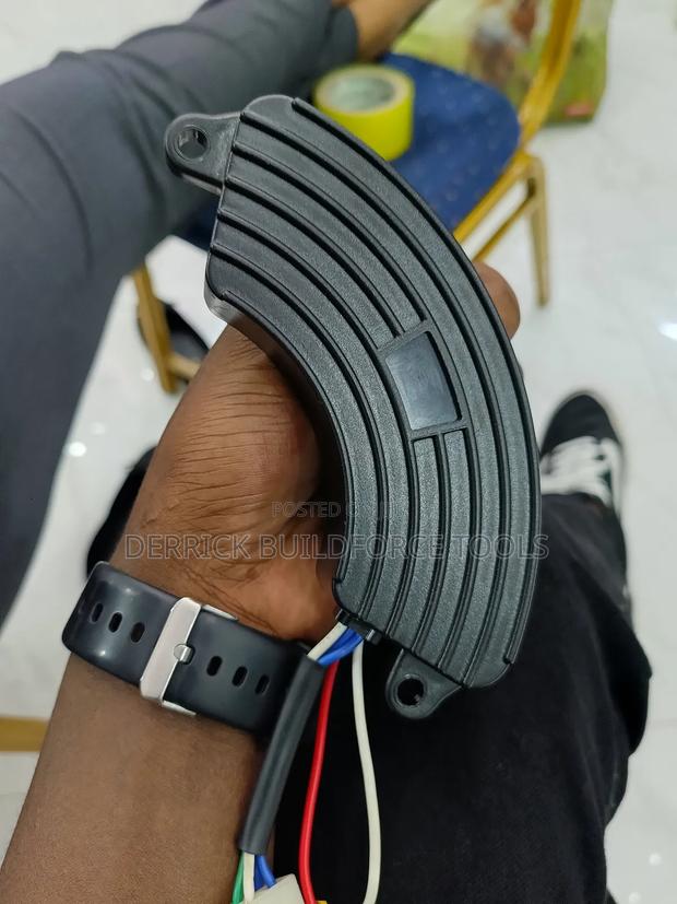 5-6.5kw Automatic Voltage Regulator for Generator