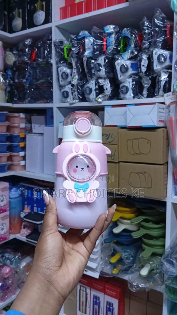 Cartoon Bottle*

Capacity 700ml - thumbnail 2