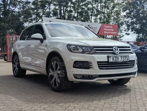 Volkswagen Touareg TDI R-Line 4dr SUV AWD (3.0L 6cyl Turbodiesel 8A)