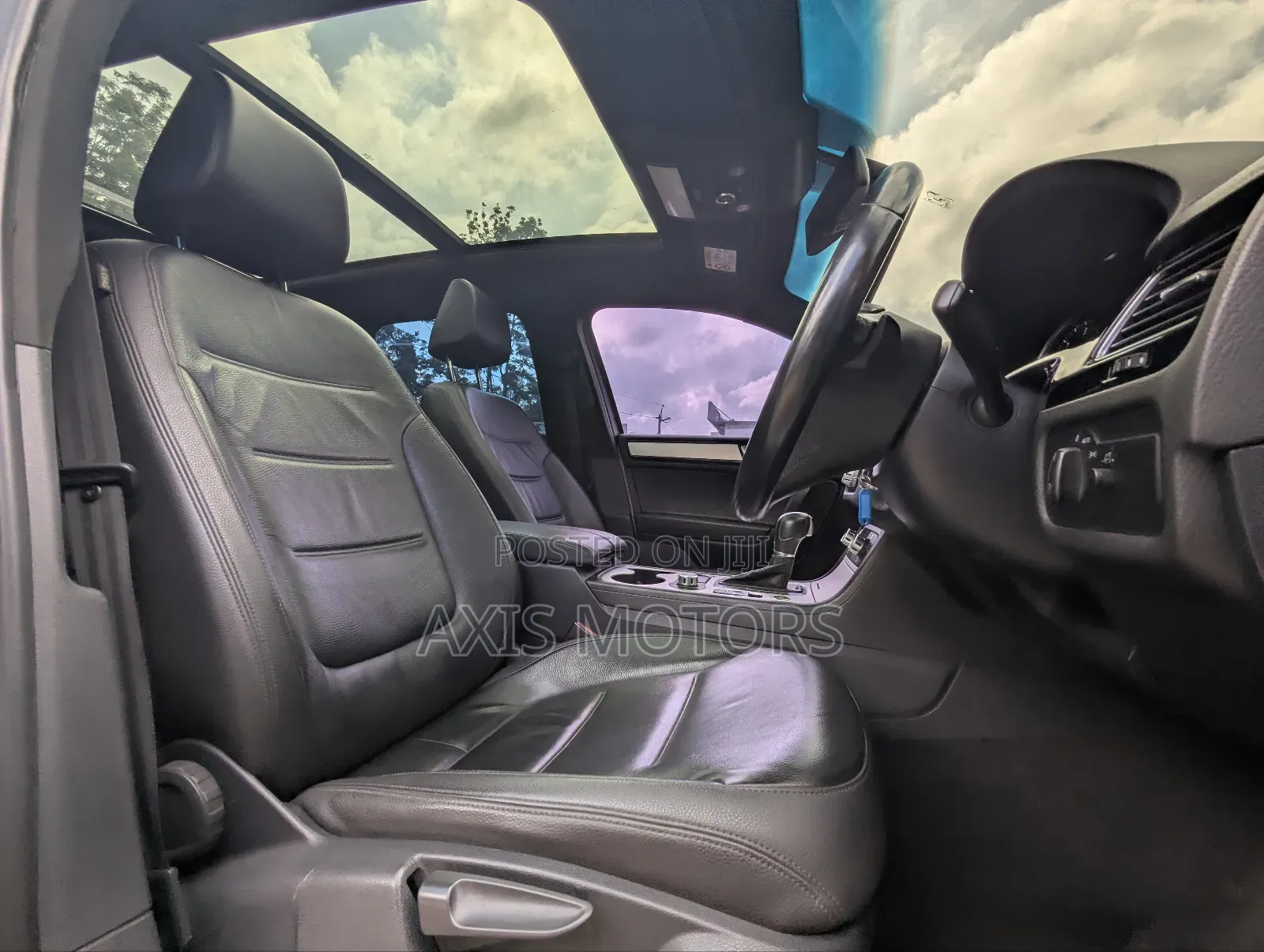 Volkswagen Touareg TDI R-Line 4dr SUV AWD (3.0L 6cyl Turbodiesel 8A)