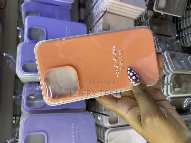 Mirsii iPhone 14 Pro Max Liquid Silicone Case With Microfiber Lining - thumbnail 2