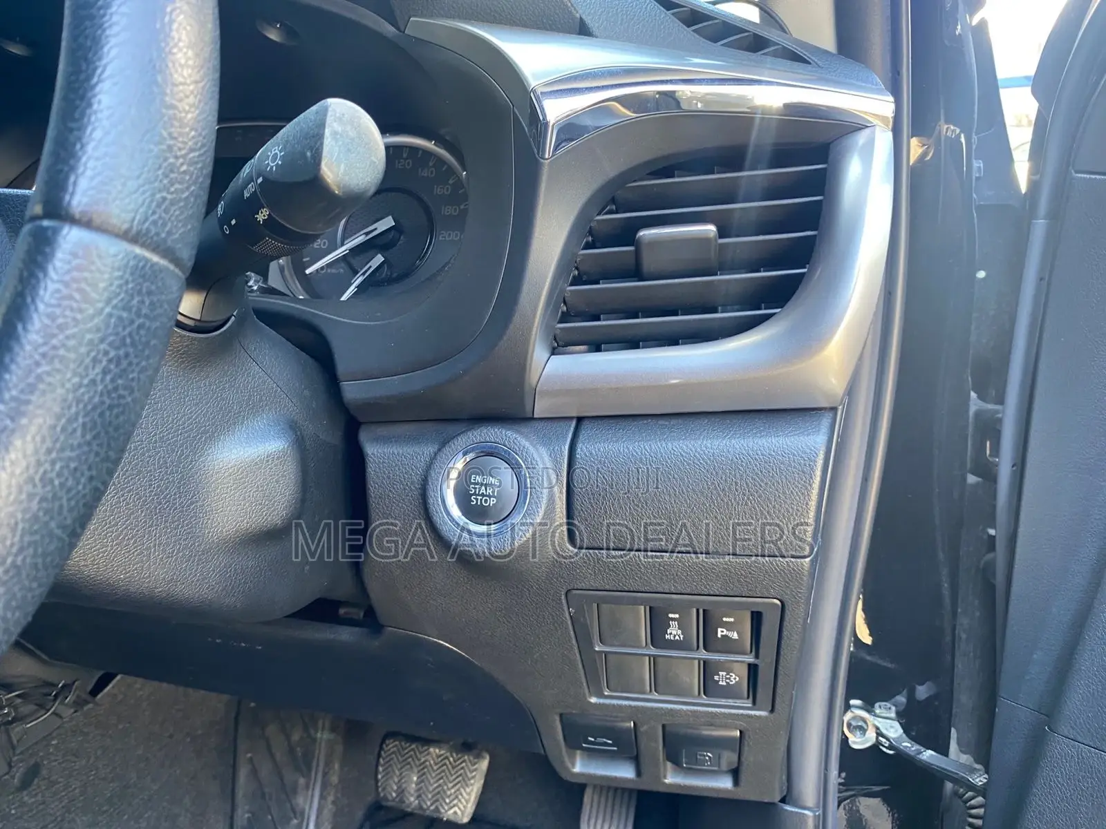 Toyota Hilux 2020 Black
