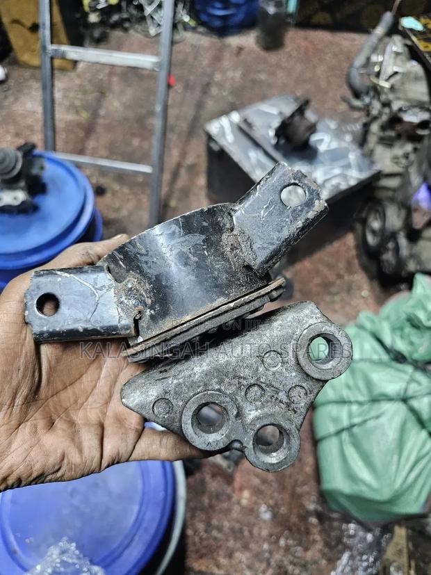 Nissan Dayz Gearbox Mounting - main view