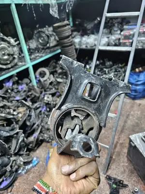 Engine Mounting Nissan Dayz