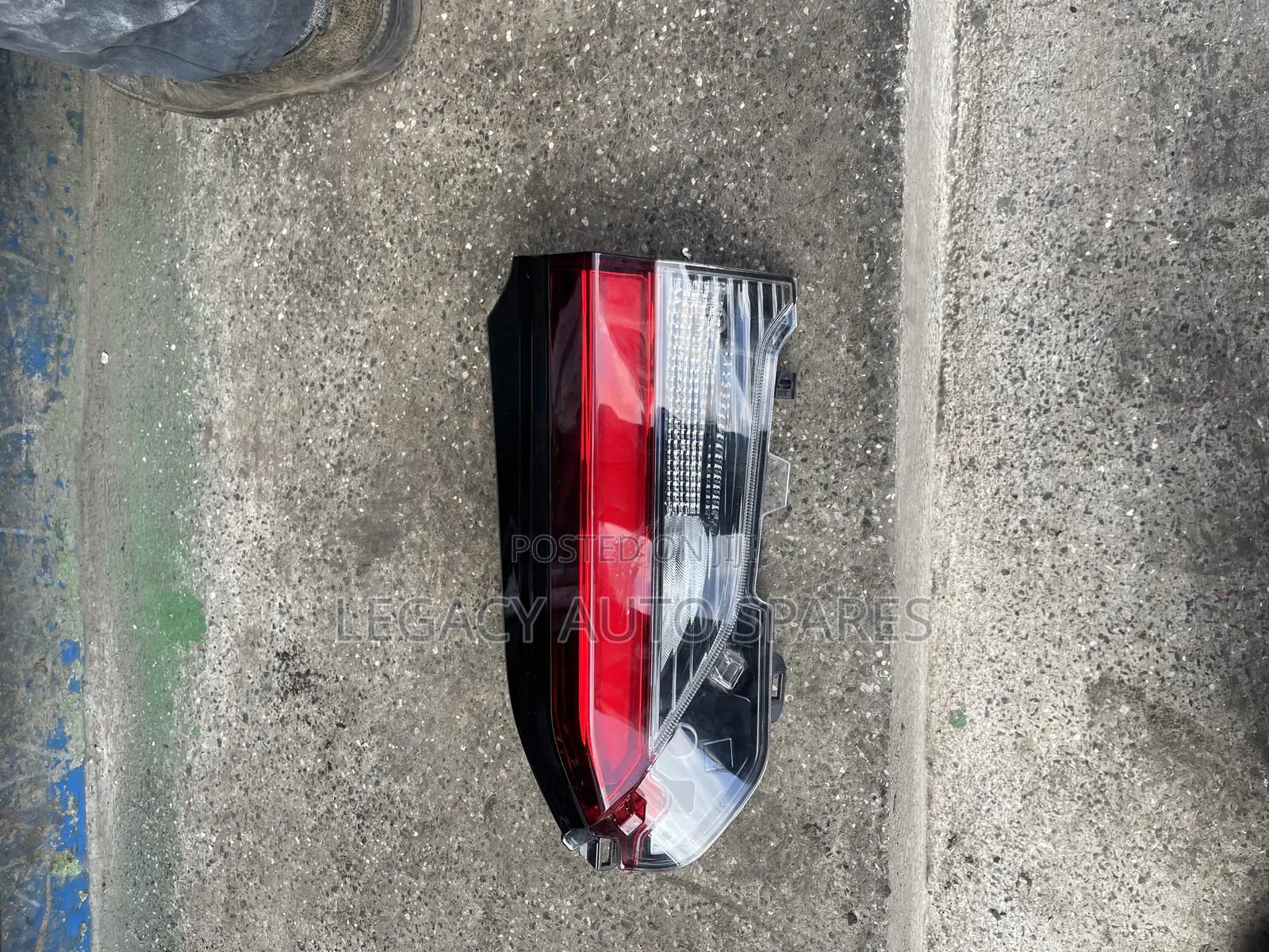 Toyota Rav 4 Bootlight(2018 Model)