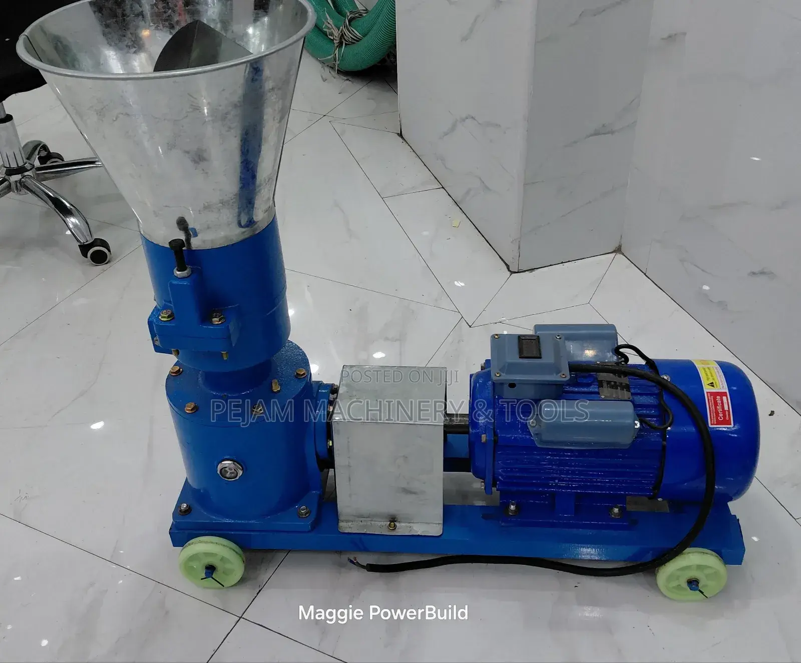Commercial Animal Feed Pelletizer With 5hp Motor 200 to 250kgs/Hr