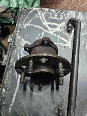 Noah Rear Hub 4wd