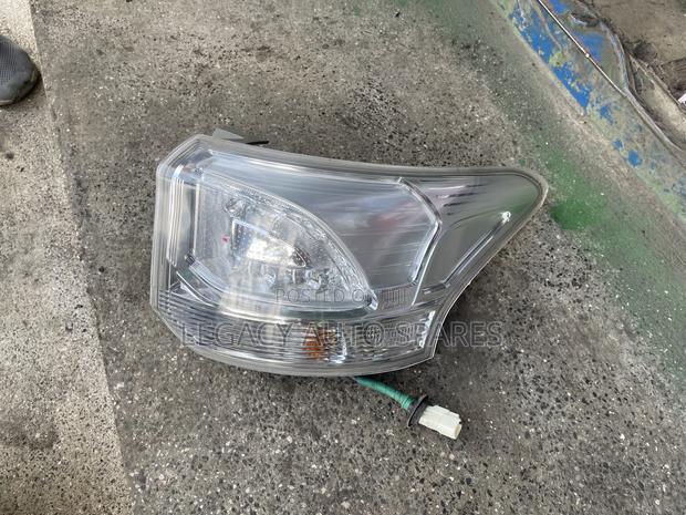Mitsubishi Outlander Taillight(Body Light 2015 Model-Clear)