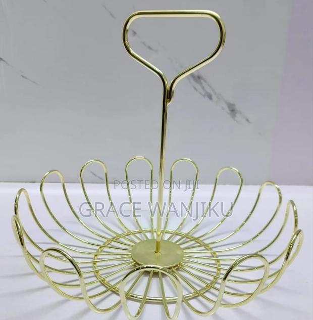 Detachable Metallic Mesh Fruits Basket With Stand