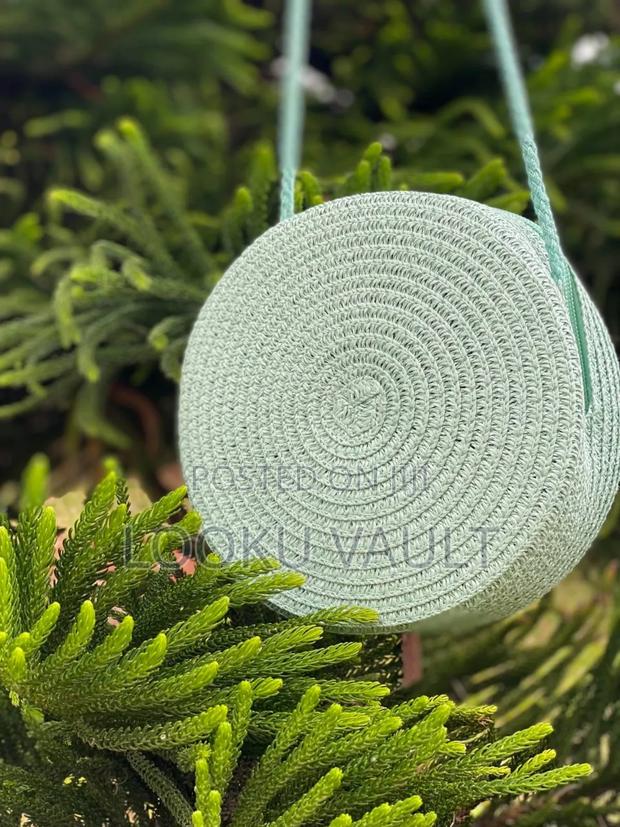 Strap/Sling/Boho/Beach Round Straw Bags - main view