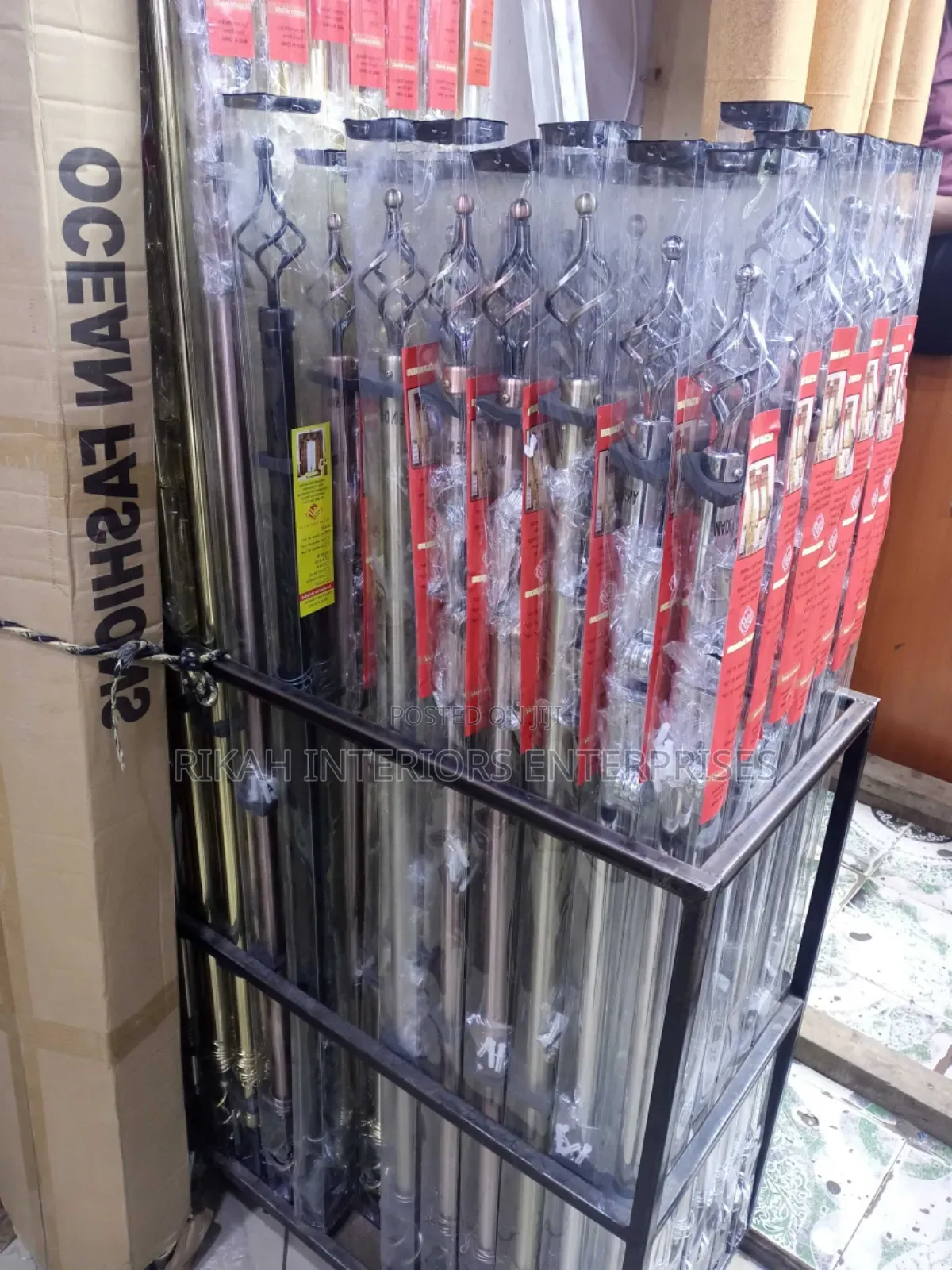 Curtain Rods With the Accessories