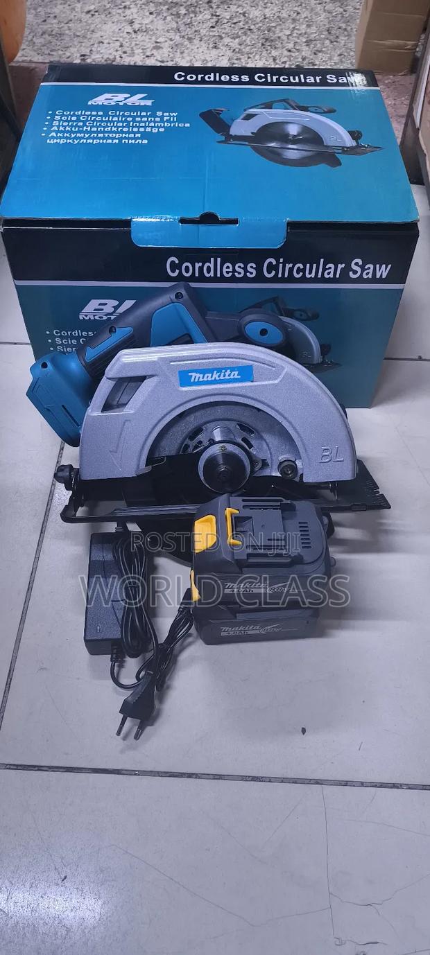 Makita Cordless Circular Saw