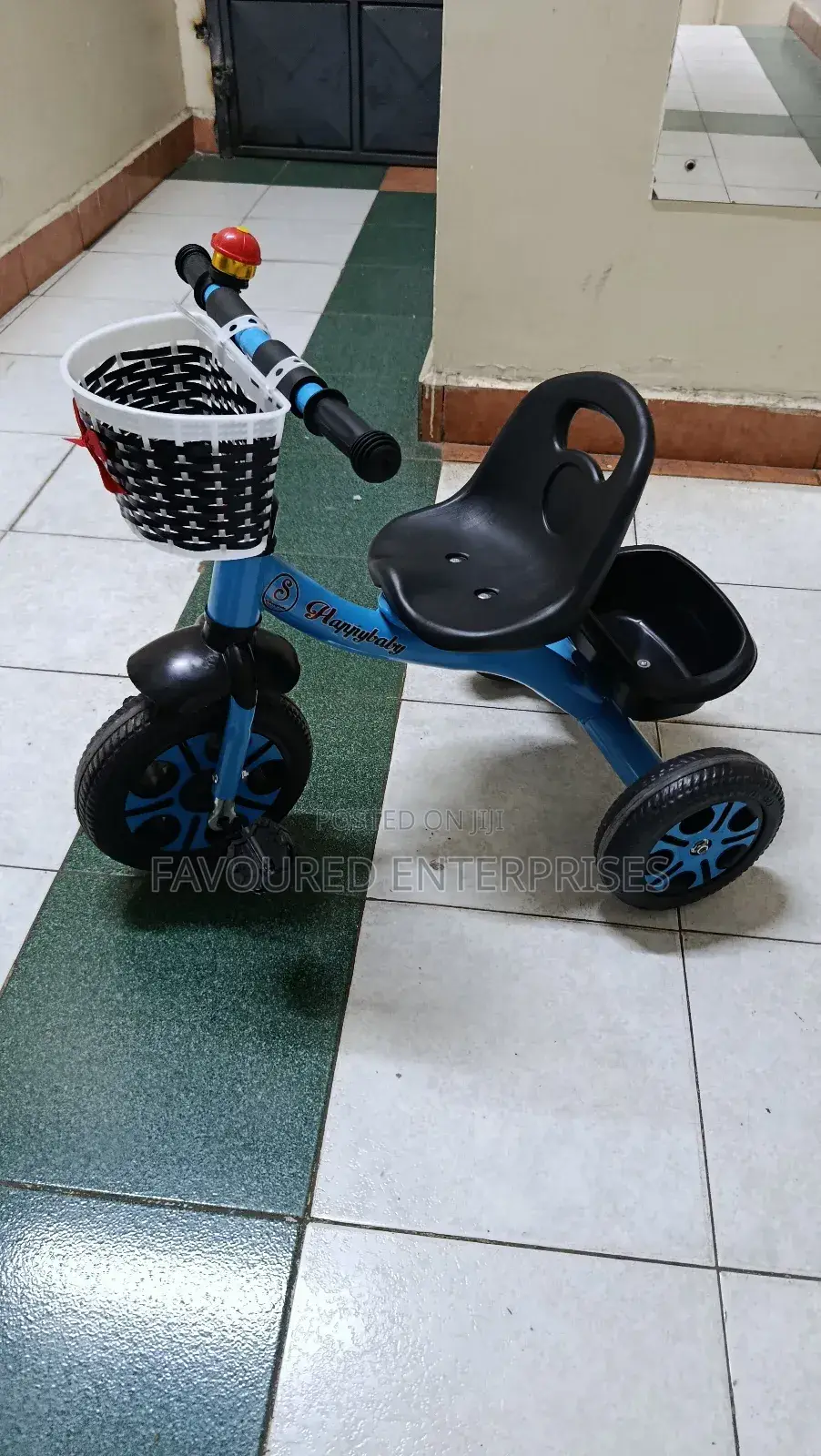 Kid's Triycle With Busket