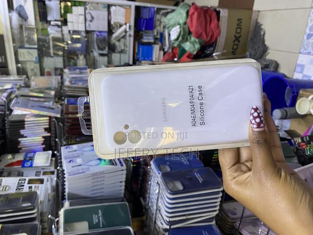 Nuimadl Liquid Silicone Microfiber Lining Case for Galaxy A04e Case - thumbnail 3