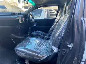 Toyota Hilux 2018 Gray