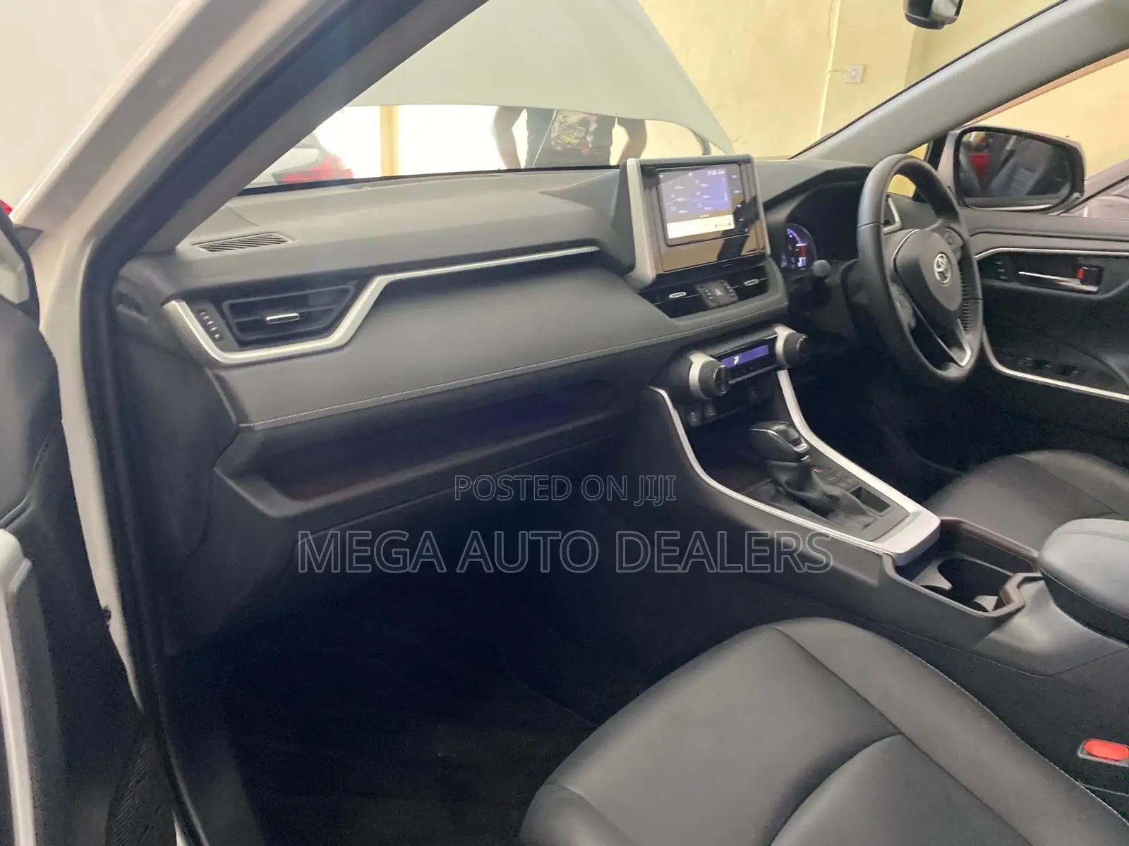 Toyota RAV4 2019 White