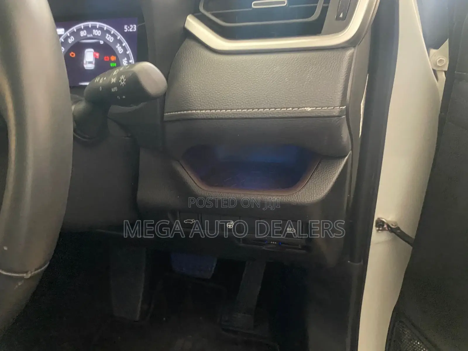 Toyota RAV4 2019 White