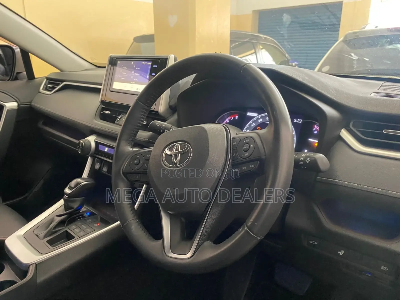 Toyota RAV4 2019 White