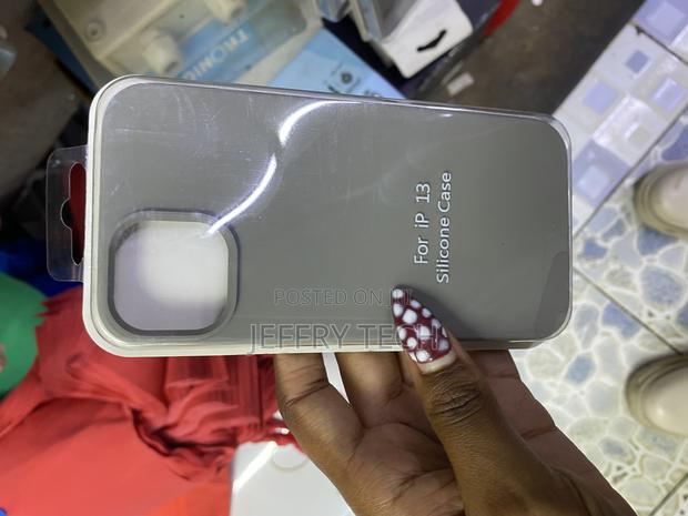 Aswer Liquid Silicone Case for iPhone 13 With Microfiber Lining - main view