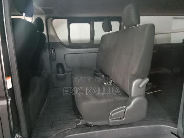 Toyota HiAce 2019 Grey - thumbnail 3