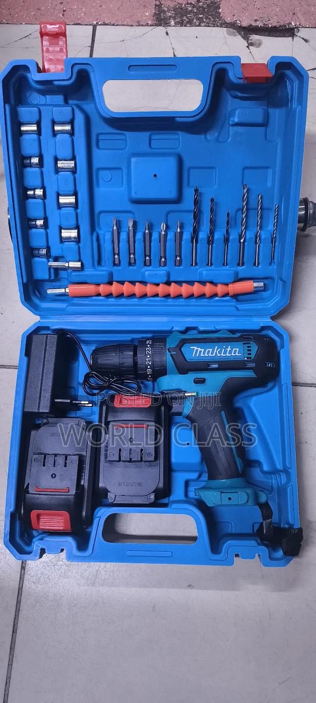 Makita 26v Cordless Drill With Accessories - thumbnail 2