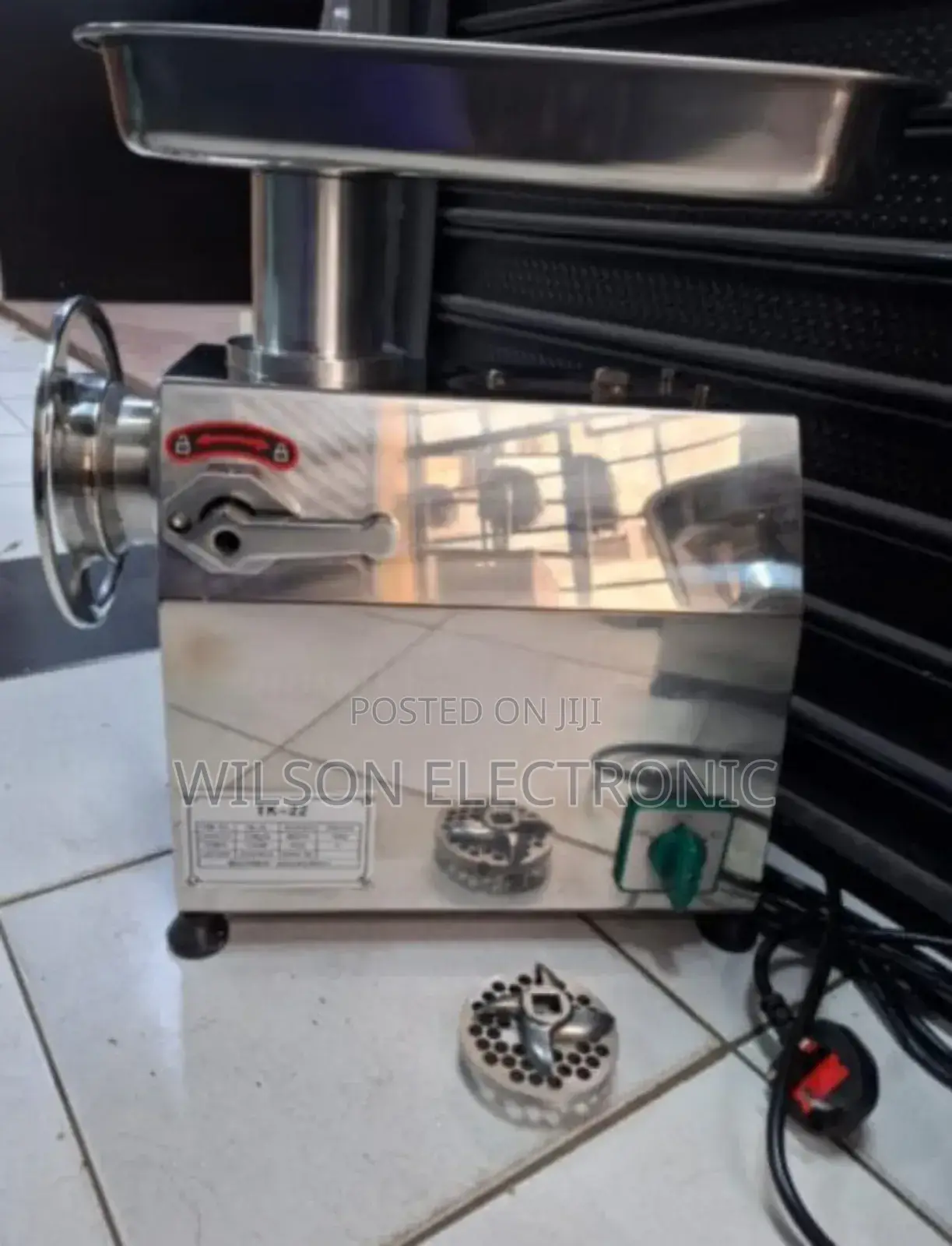 Commercial M 22 Meat Mincer With Reverse.