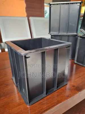 Plastic Cube Moulds