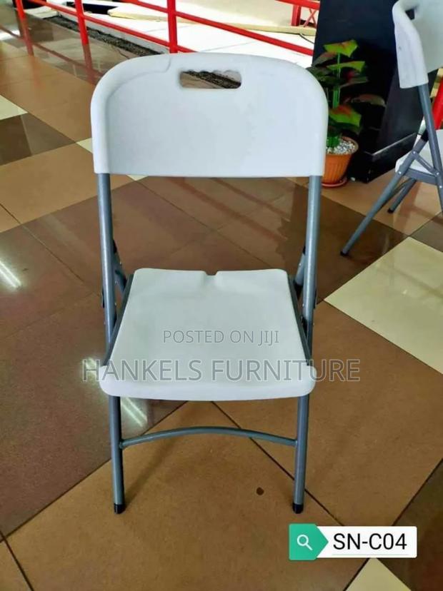 All-Weather Foldable Chair – Perfect for Garden Outdoor Setups