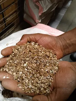 Bulk Large Grade Vermiculite – Thermal Acoustic Insulation 10kgs Bag