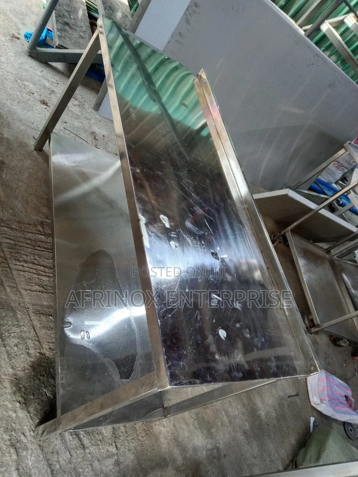 Stainless Steel Work Table – Heavy Duty
Food-Grade Stainless Steel.