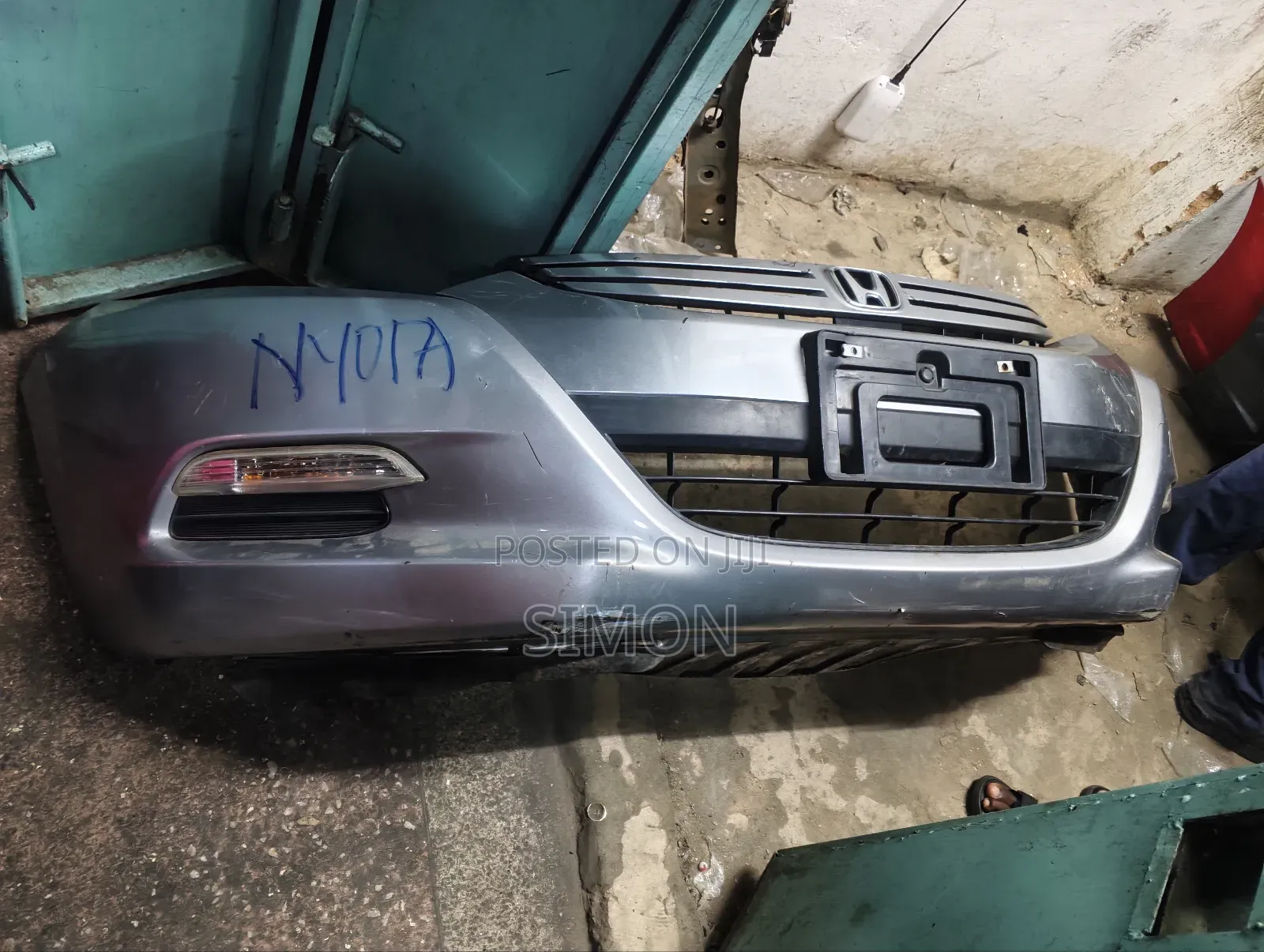 Honda Insight Front Bumper 2008