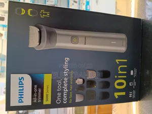 Phillips 10 in 1 All in One Trimmer New Sealed in a Shop