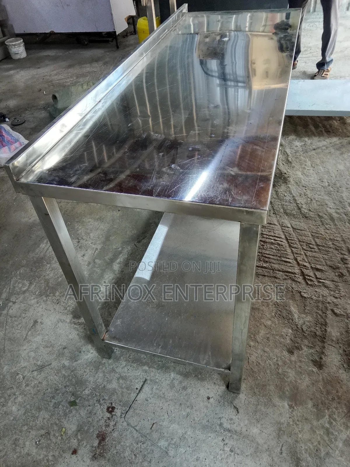 Stainless Steel Table With Undershelf
Durable 304 Stainless Steel.