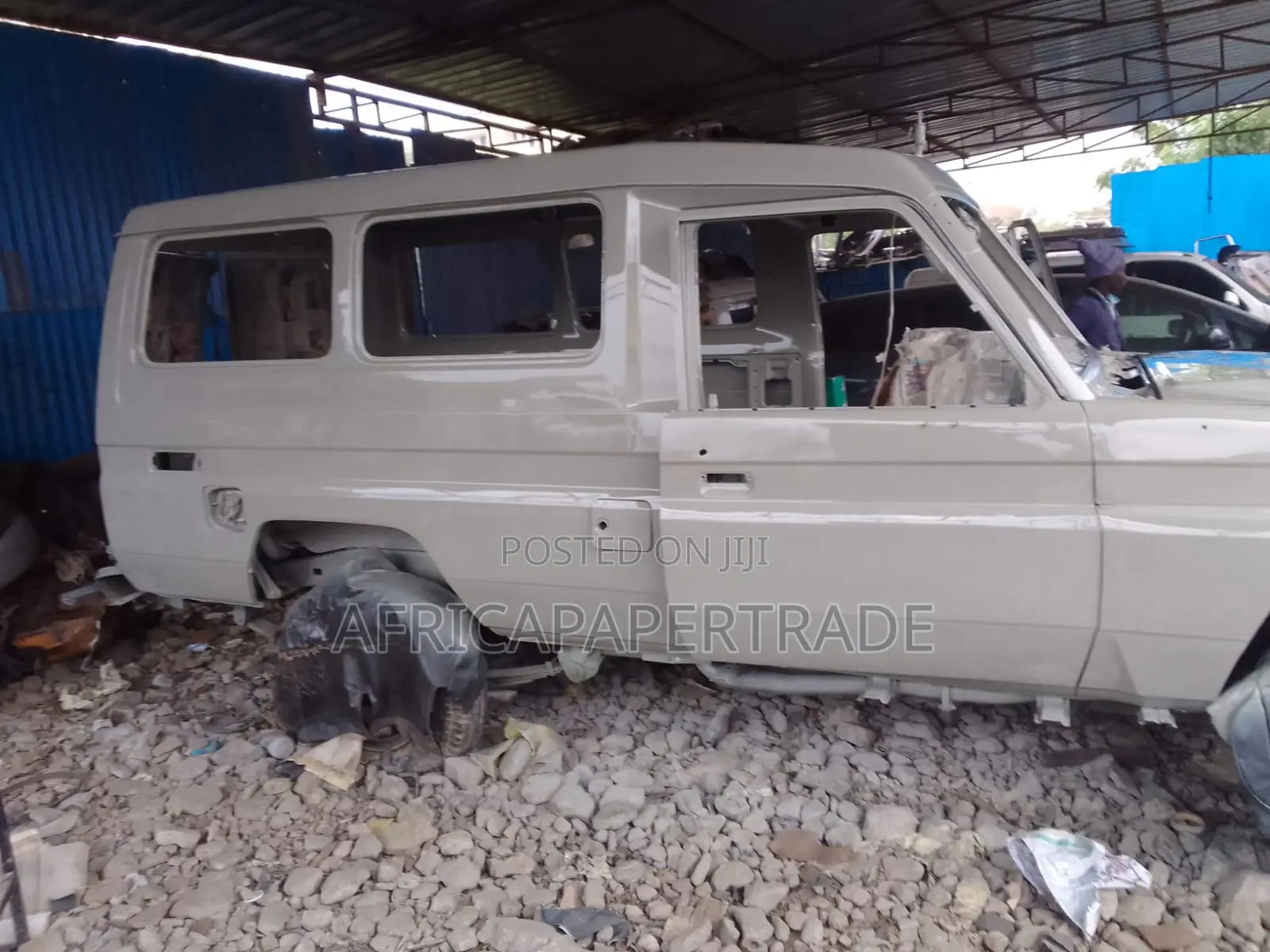 Toyota Land Cruiser 2002 Gray