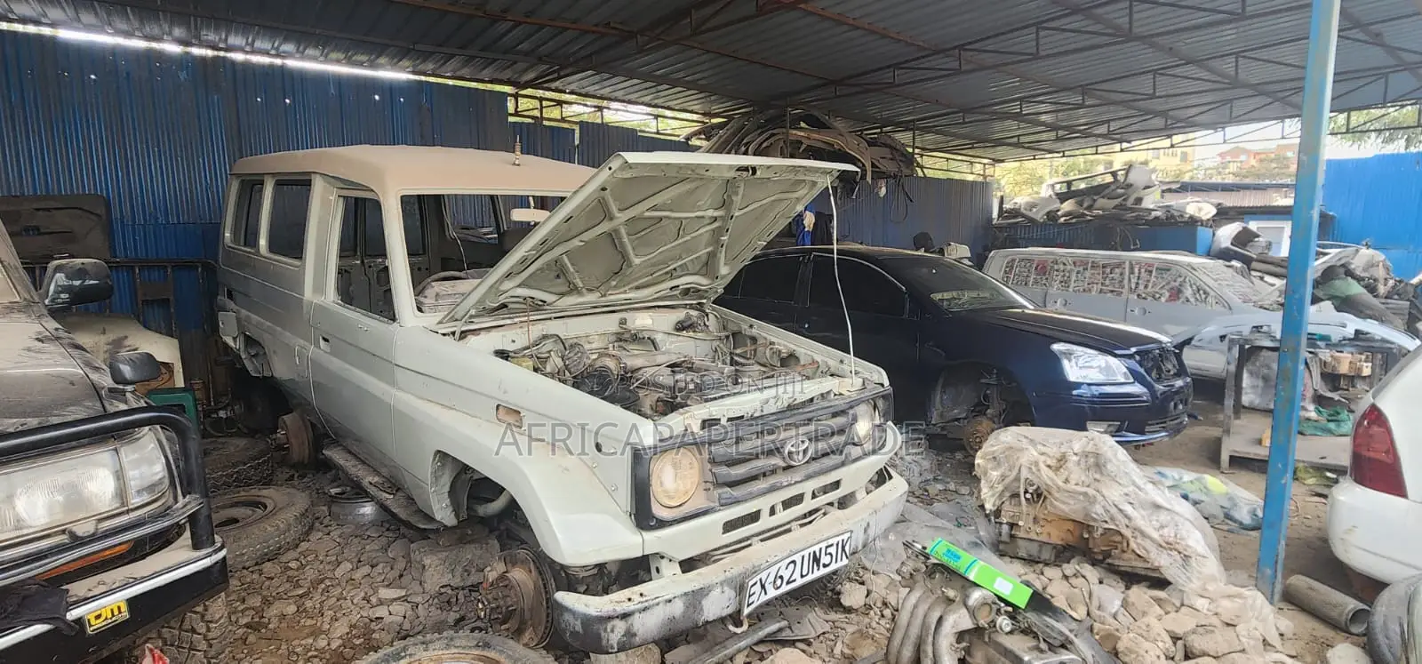 Toyota Land Cruiser 2002 Gray