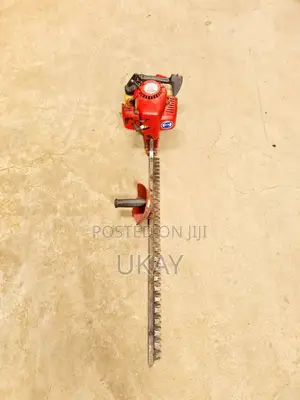 Gasoline Hedge Trimmer.