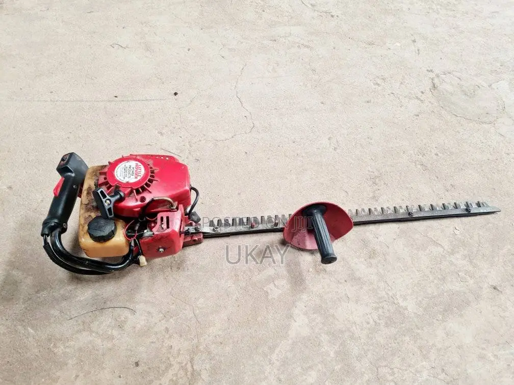 Gasoline Hedge Trimmer.