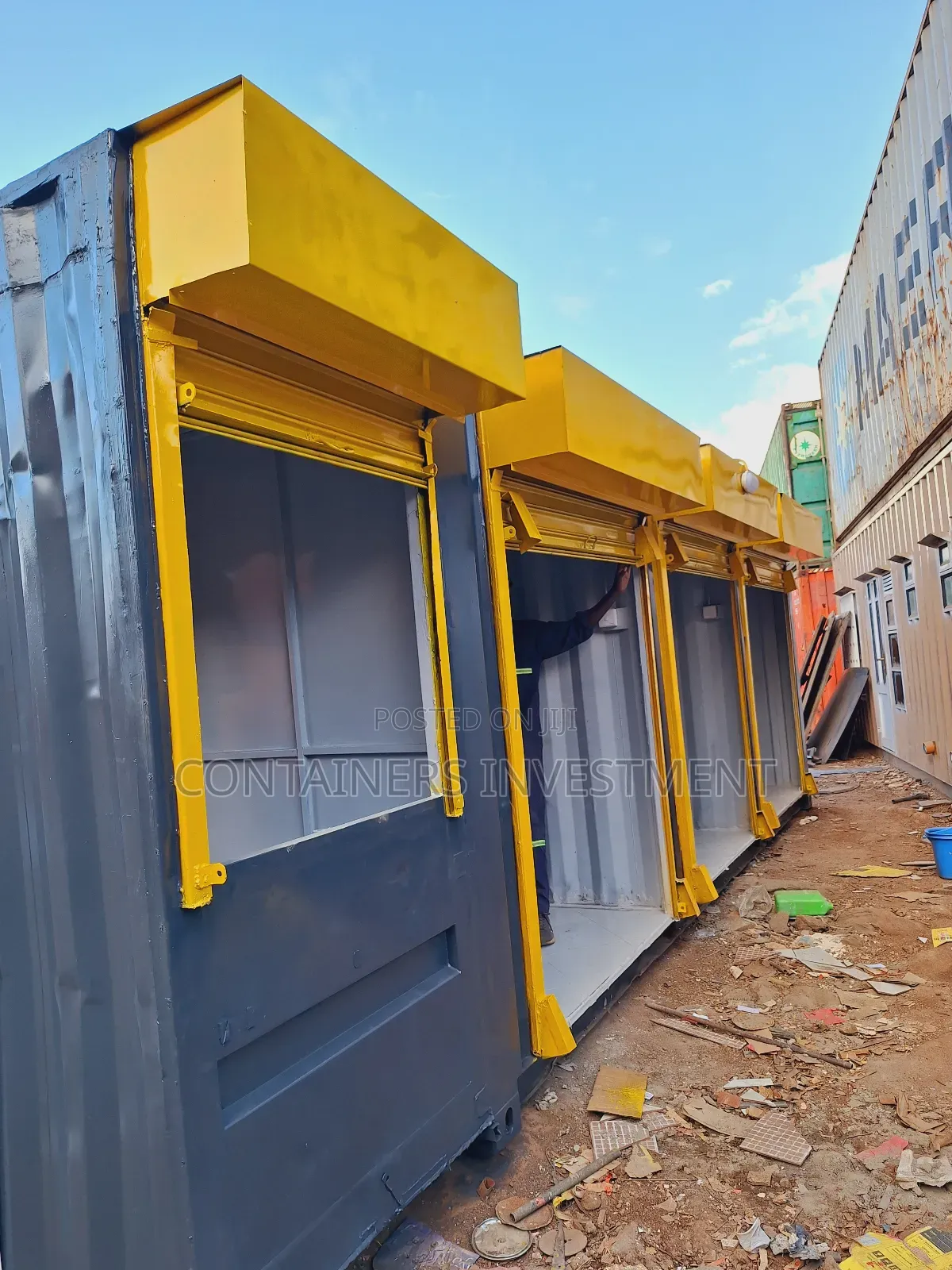 20ft Container Stalls With 4 Shops- Opened Up The Container Extension.