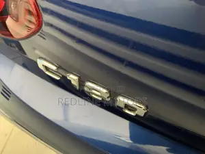 Mercedes-Benz C180 2018 Blue