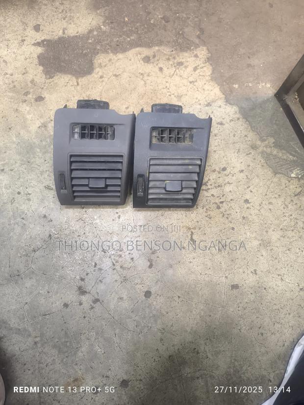 Prado 150 Vents - main view