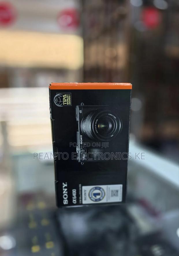 Sony Alpha A6400 Mirrorless Digital Camera E 18-135mm - main view