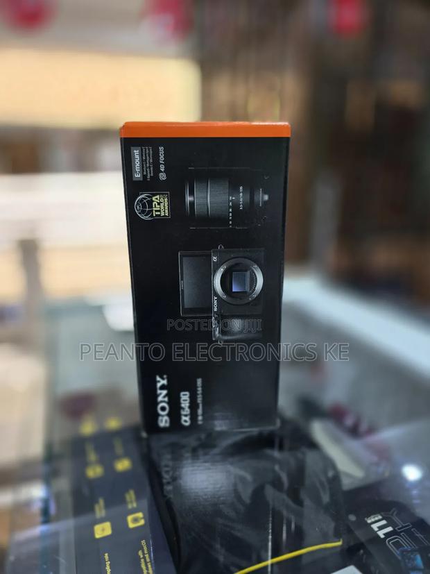 Sony Alpha A6400 Mirrorless Digital Camera E 18-135mm - thumbnail 3
