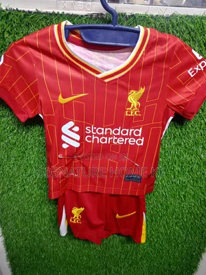 Liverpool Kids Jersey + Shorts